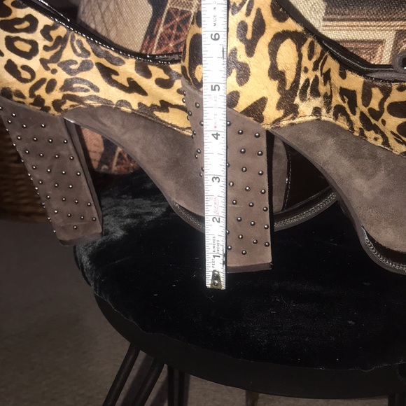 Naughty monkey. Leopard print fur studded lace up shoes - Picture 5 of 5